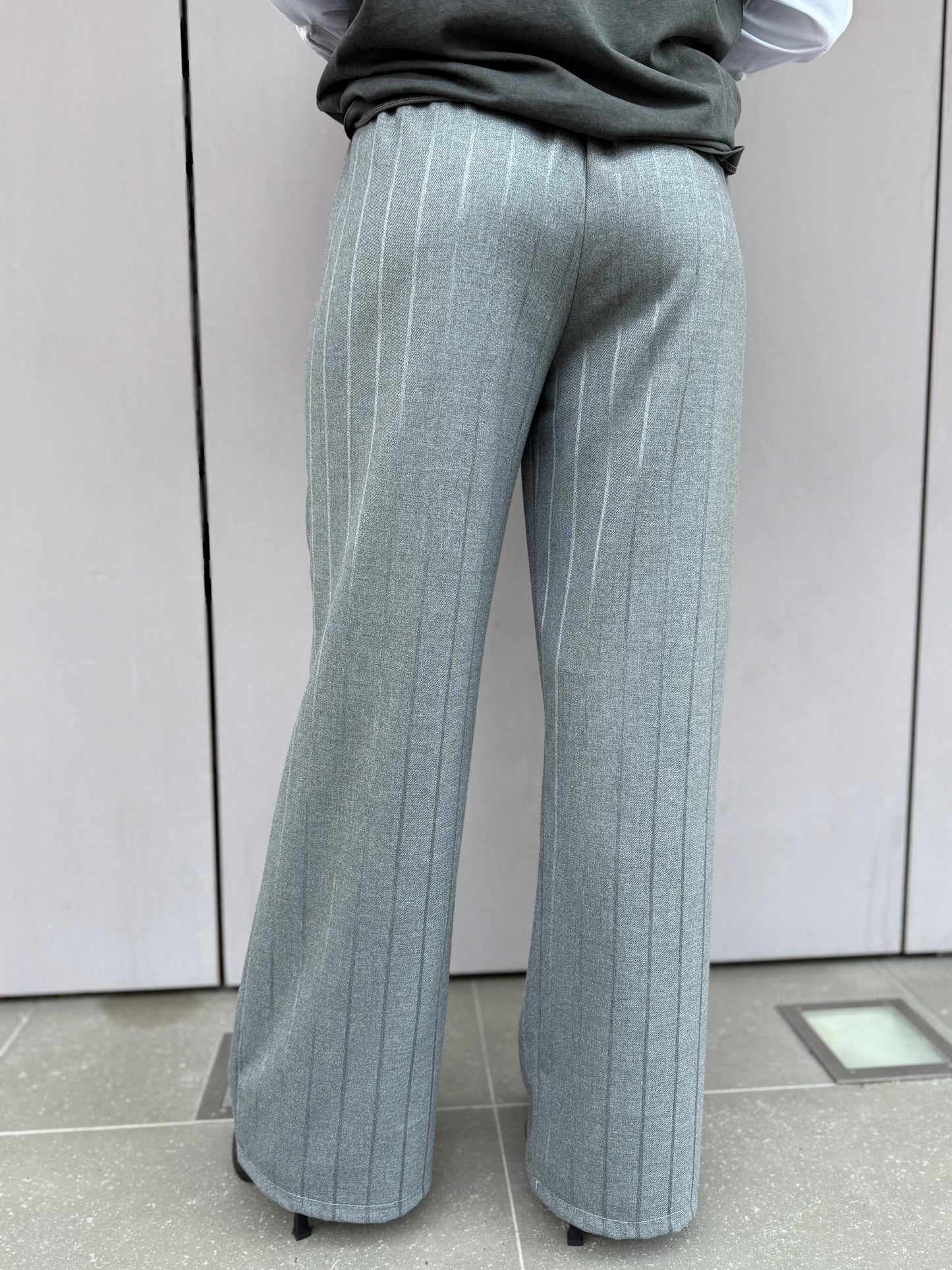 Pantalone a righe riflettenti