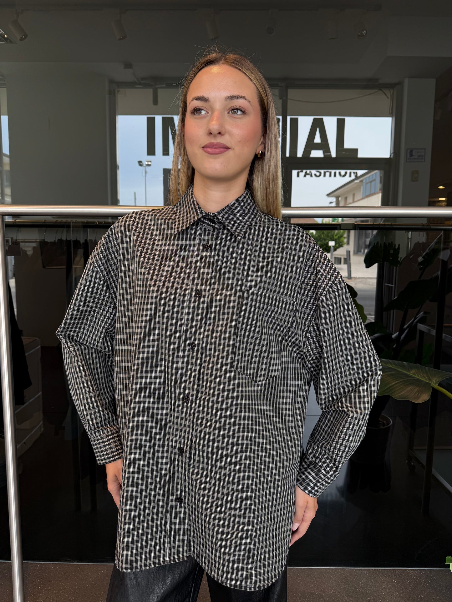 Camicia check over nera