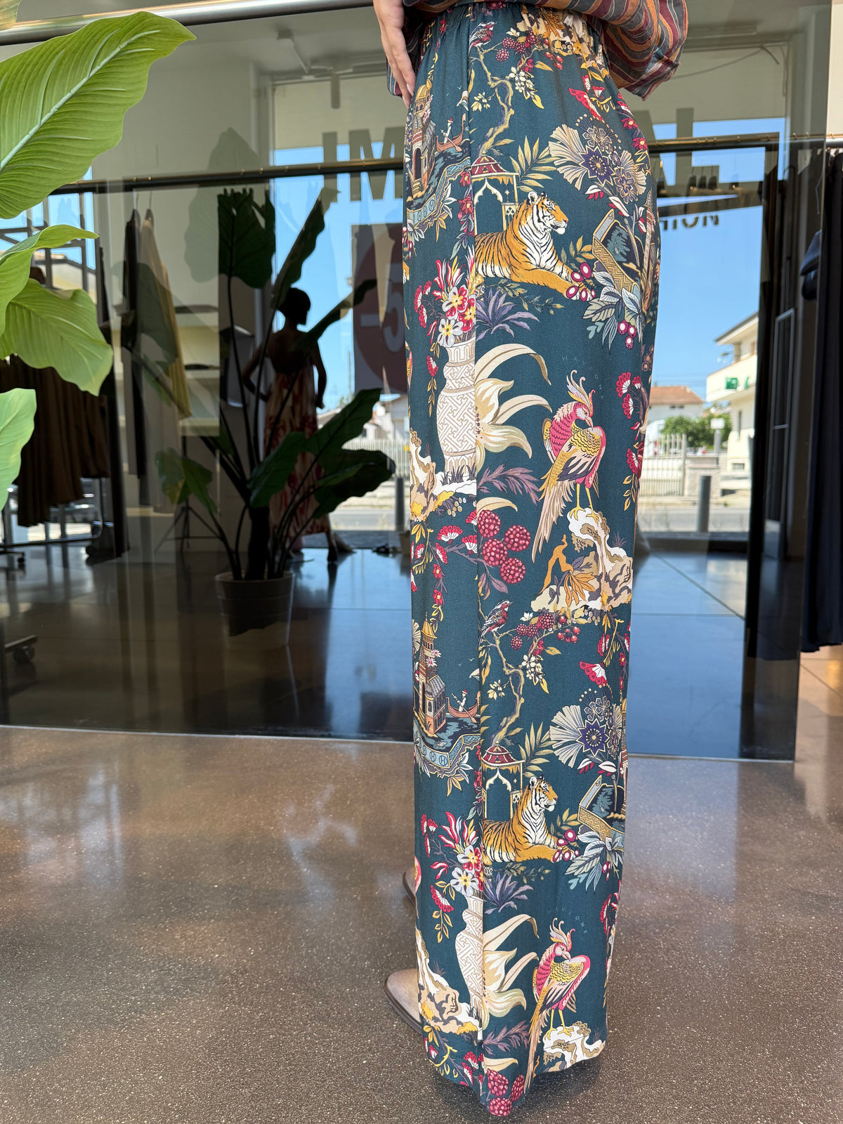 Pantalone con elastico stampa cina