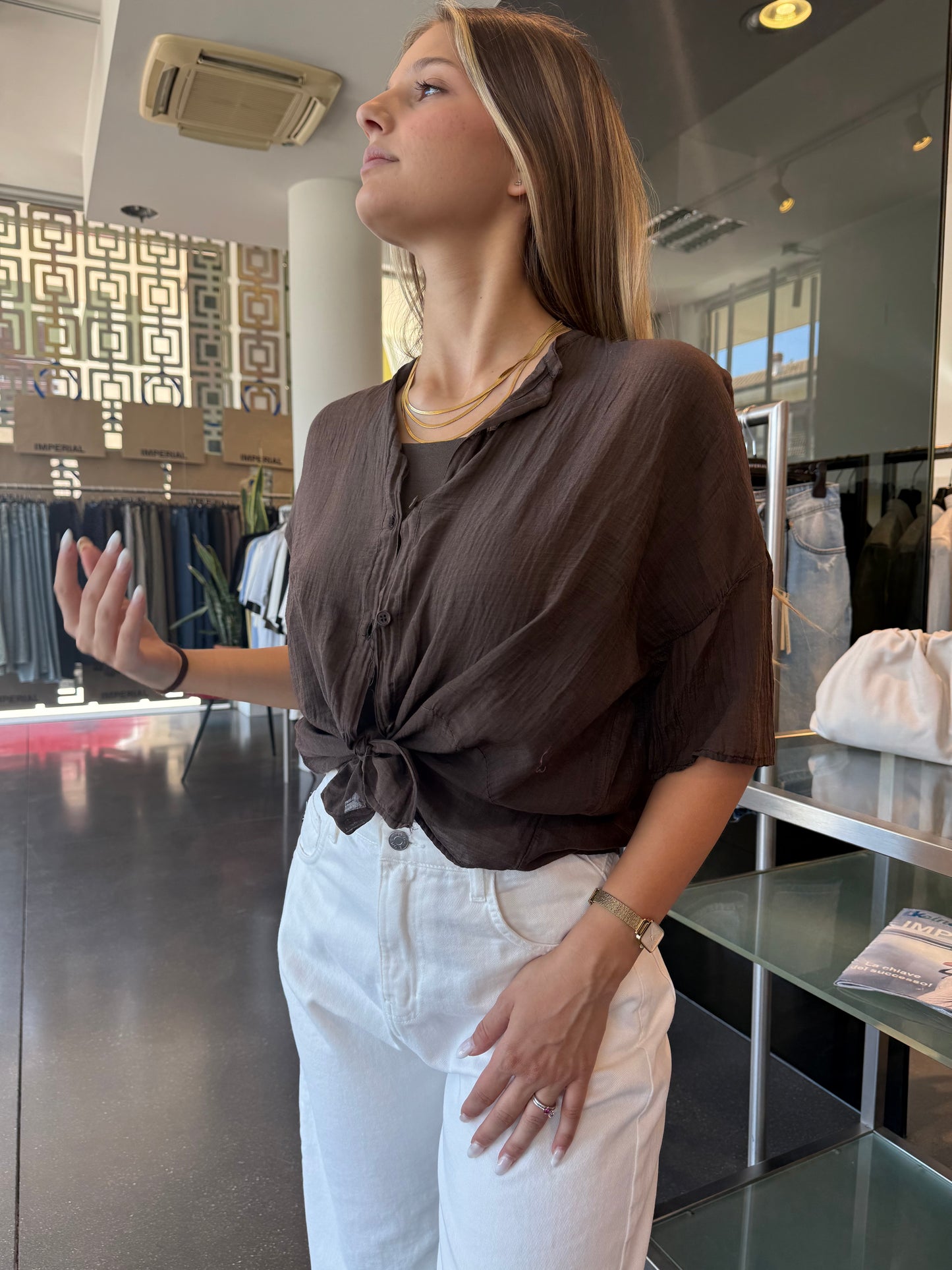 Camicia in mussola moro