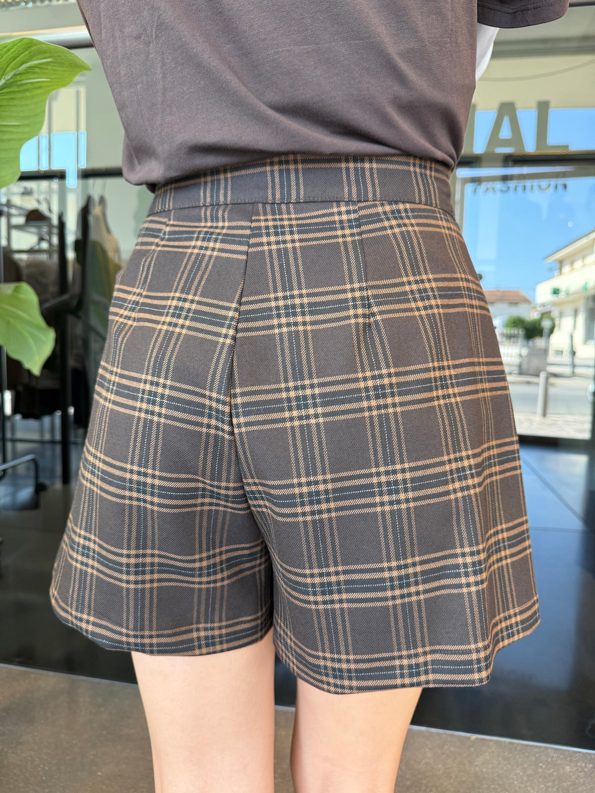 Gonna pantaloncino quadri moro